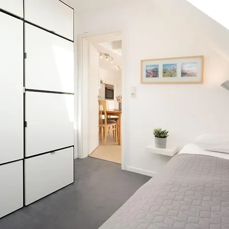 Kapitaenshaus Nr 14 * Laboe