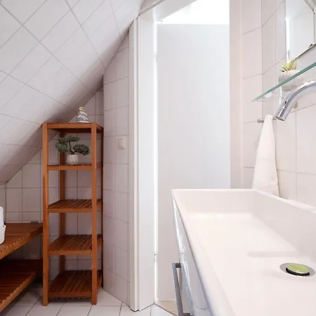 Kapitaenshaus Nr 14 라보에