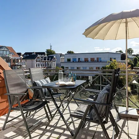 Kapitaenshaus Nr 14 Daire Laboe